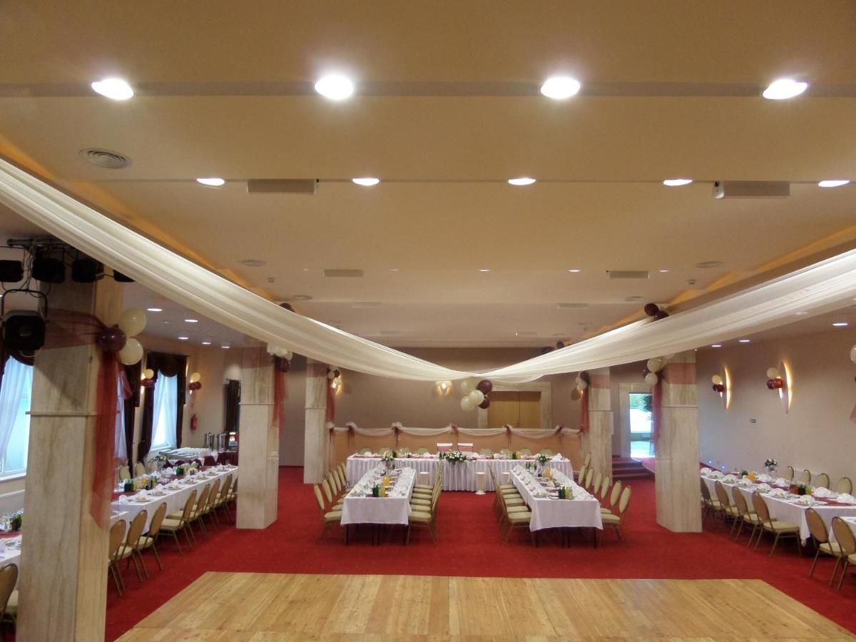 Отель Hotel Imperium Пщина-14