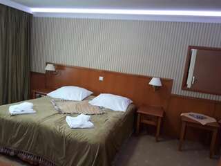 Отель Hotel Imperium Пщина Номер-студио с кроватью размера "king-size" и диван-кроватью-2